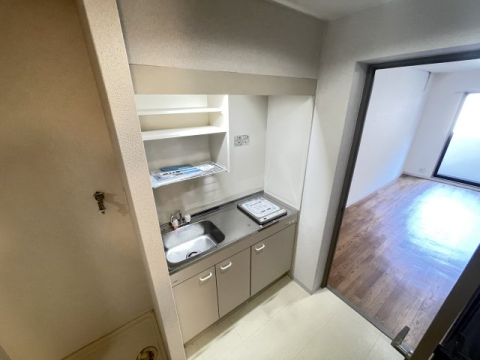 拡大写真:ベルグラン宝塚 1階104のキッチン