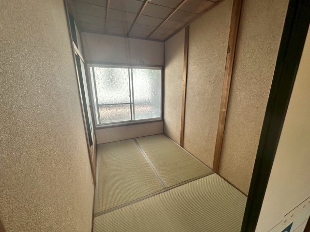 拡大写真:小戸1丁目17-5テラスハウス 2階4の和室