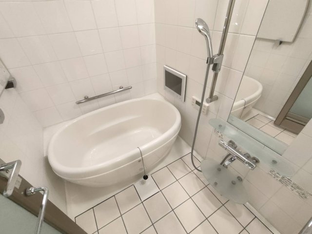 拡大写真:ジオ芦屋東山町 2階206のバス・シャワールーム