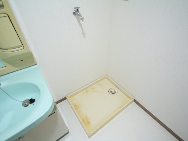 拡大写真:アンボワーズ久代2号館 1階103のその他
