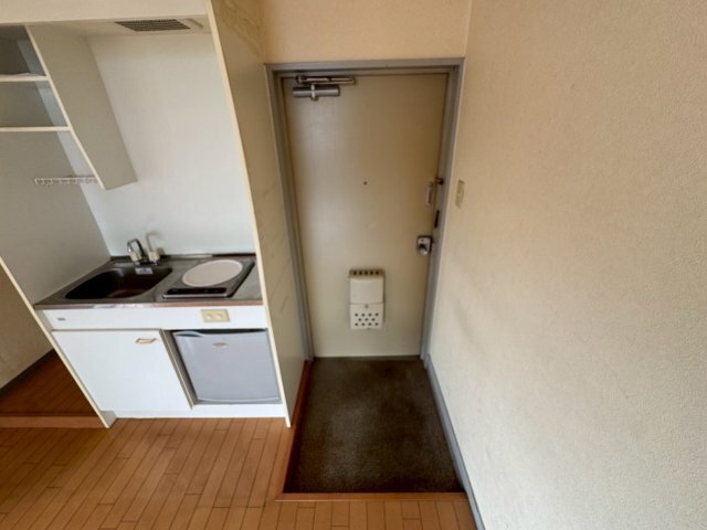 拡大写真:オーナーズマンション鉢塚 4階401の玄関