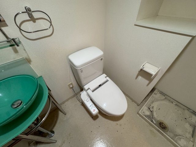 拡大写真:ウインズコート石橋 7階702のトイレ