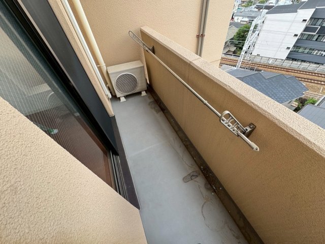 拡大写真:ウインズコート石橋 7階702のバルコニー