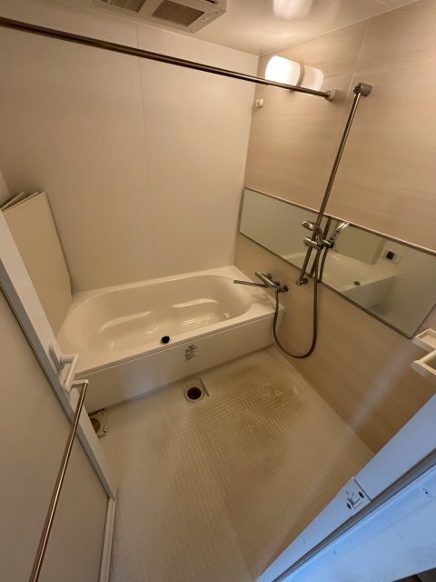 拡大写真:スプランディッド池田呉服町 6階606のバス・シャワールーム
