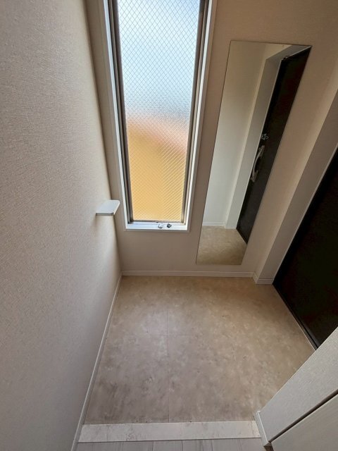 拡大写真:スプランディッド池田呉服町 6階606の玄関