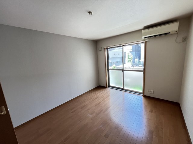 拡大写真:ディーフレア南本町 1階101の寝室