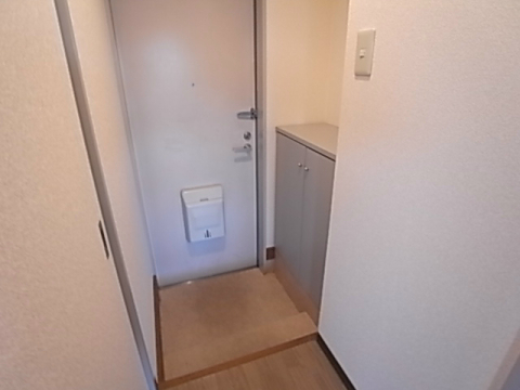 拡大写真:売布ハイツ 2Fの玄関