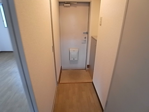 拡大写真:売布ハイツ 2Fの玄関