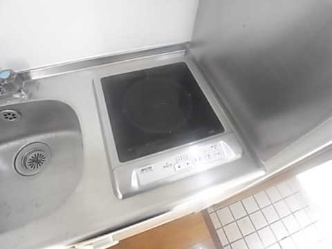 拡大写真:シャトー栄根Ⅱ 4階402のキッチン