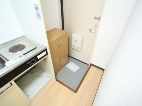 拡大写真:上中マンション 2階205の玄関