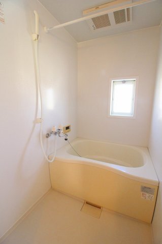 拡大写真:708B 2階202の退去前のため、別部屋のお写真です。