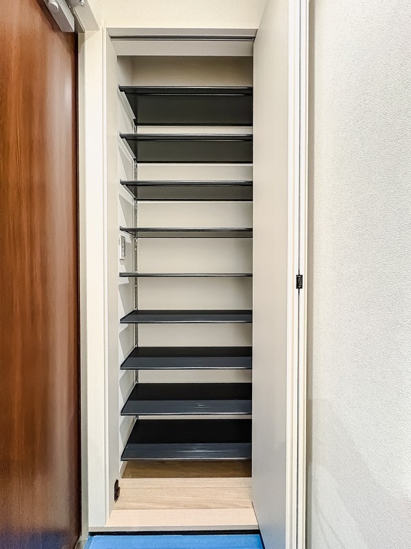 拡大写真:Vesna 1階Dのコンパクトで使いやすいトイレです