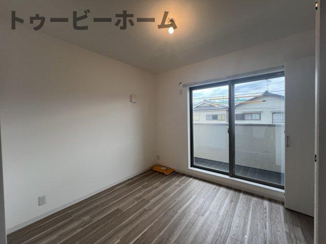 拡大写真:ジーメゾン狭山東三ツ木トレリーヴ 3階301のきれいな洋室です