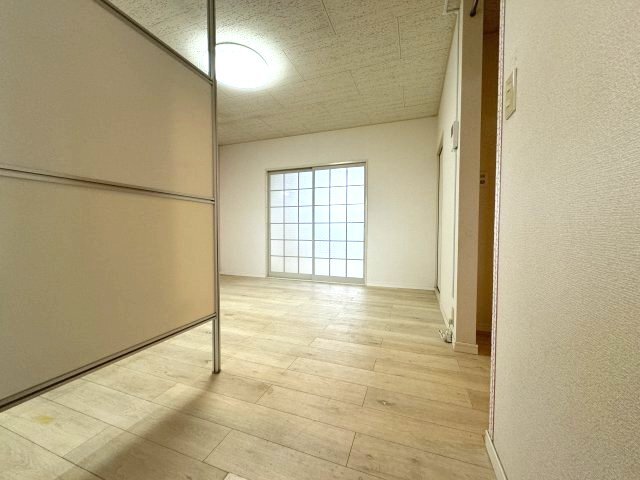 拡大写真:梨の木ハイツ 2階B201のリビングです