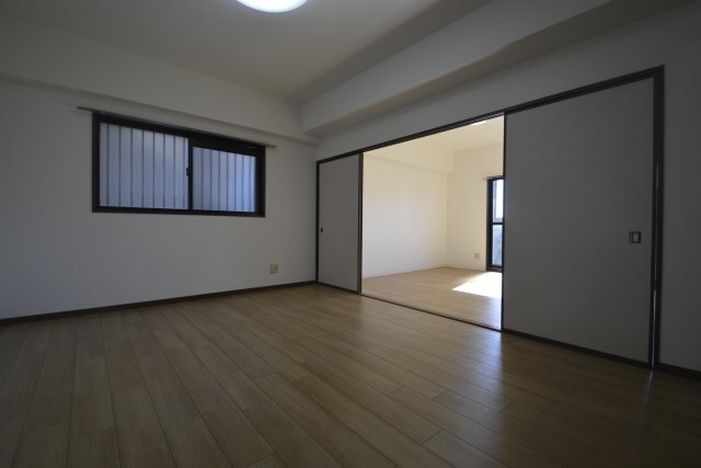 拡大写真:グレイスコート千代田 9階901の居間