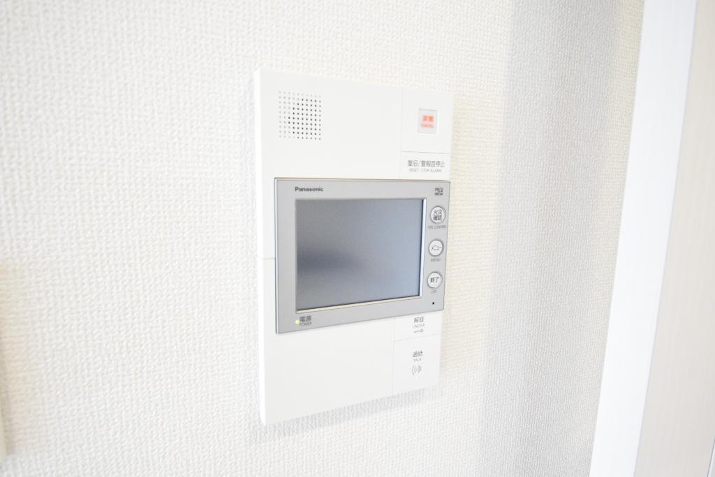 拡大写真:SOLメイクス新栄 7階701のカメラ付インターホン