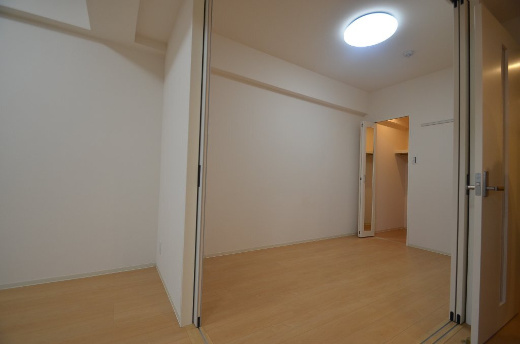 拡大写真：Naviglio　Palazzo 9階901の洋室