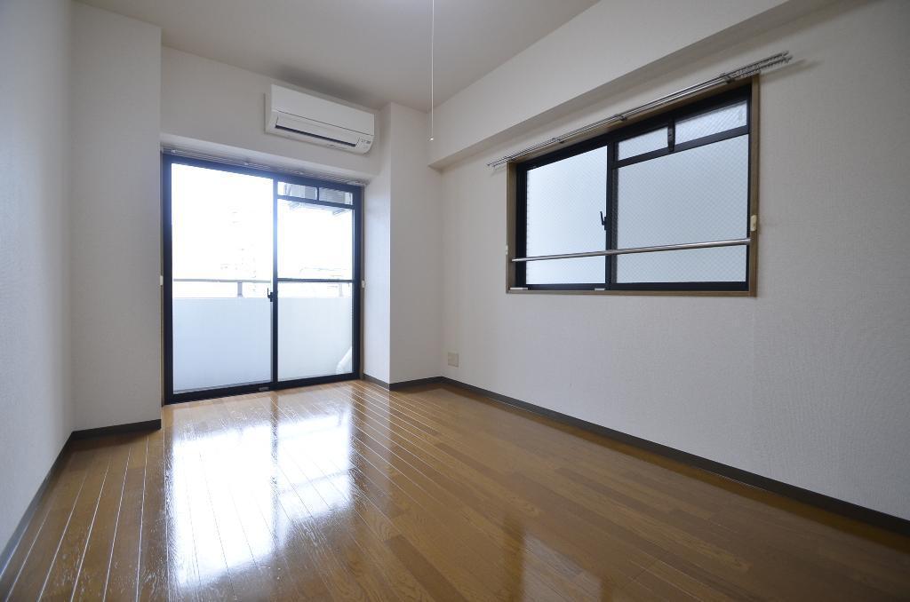 拡大写真:ST PLAZA EAST 4階403の洋室