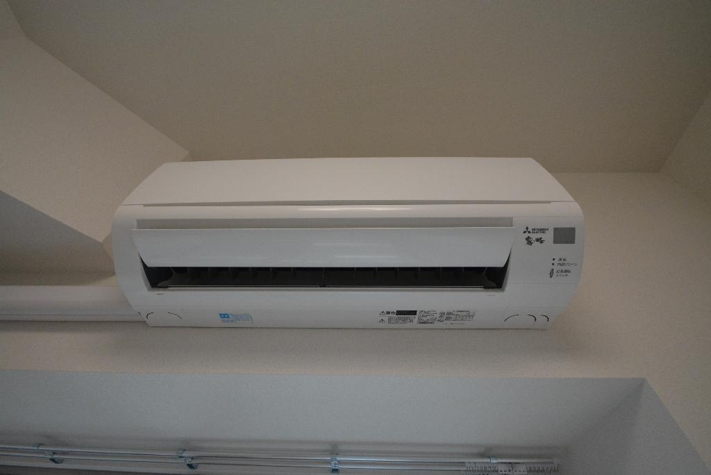 拡大写真:プレサンス広小路通 葵 5階501のエアコン