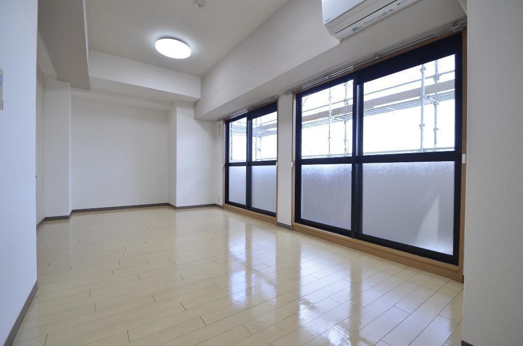 拡大写真:グランドール瑞天 4階402の居間