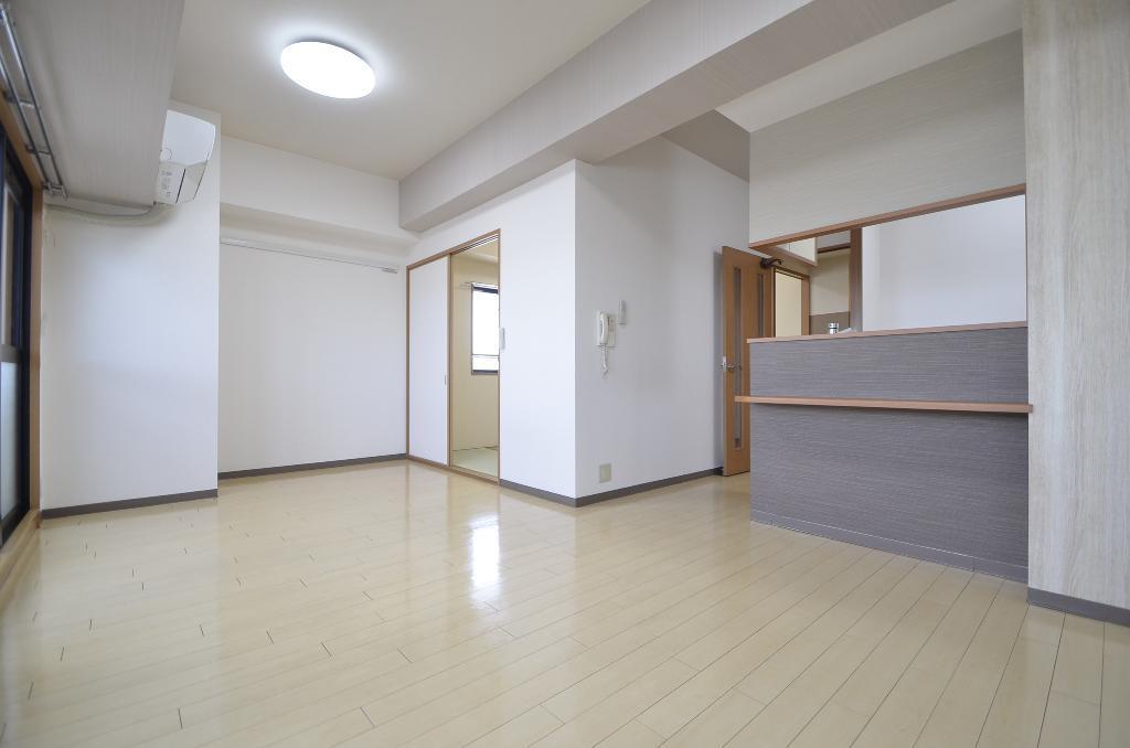 拡大写真:グランドール瑞天 4階402の居間