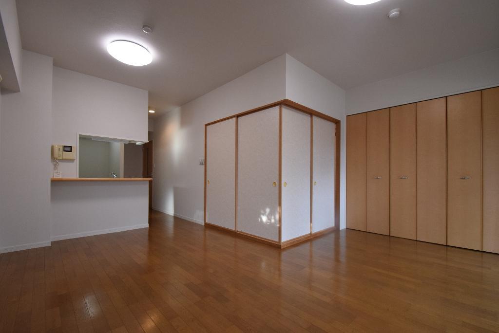 拡大写真:Virtuous Life 10階1002の居間