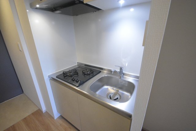 拡大写真:S-RESIDENCE堀田駅前futur 2階201のキッチン