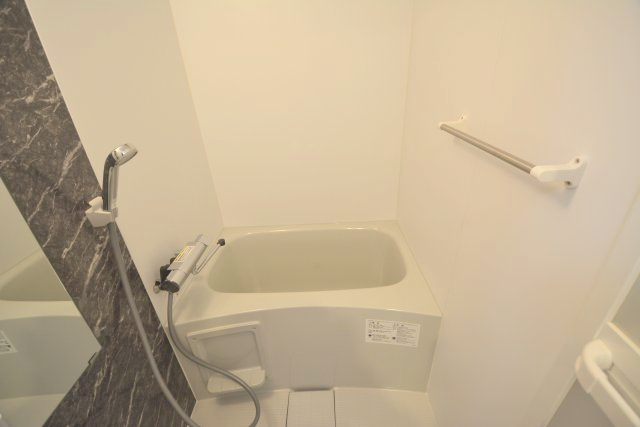 拡大写真:S-RESIDENCE高岳bresa 2階205の風呂