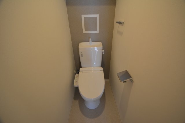 拡大写真:S-RESIDENCE高岳bresa 2階206のトイレ