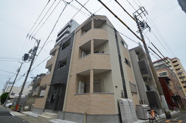 ラファン新栄の外観