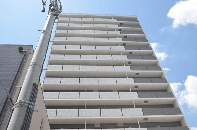 拡大写真：GRANDUKE高辻 4階401の外観