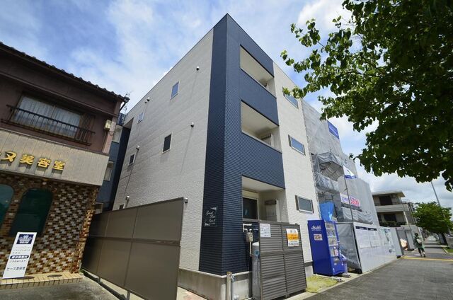 グランレーヴ大曽根Ⅱの外観