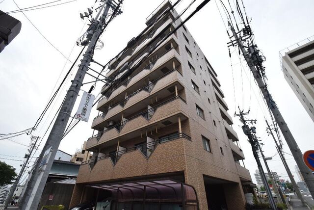 サンシャイン福成の外観
