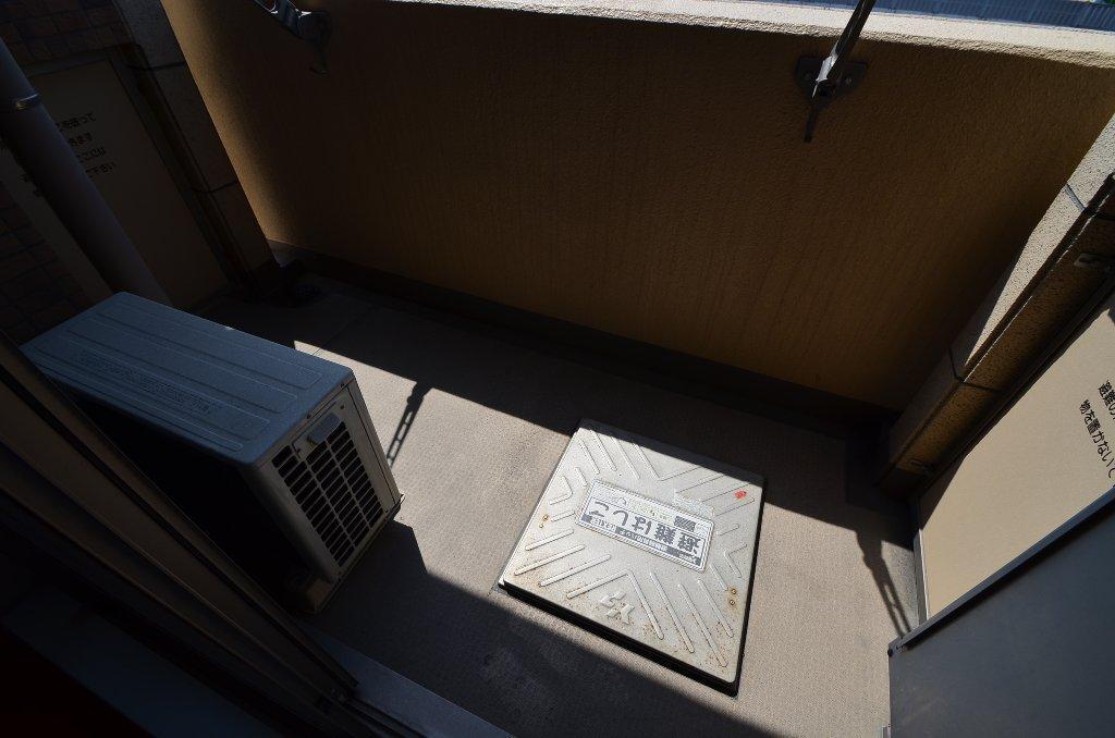 拡大写真:プレサンス名古屋駅前アクシス 9階905のバルコニー