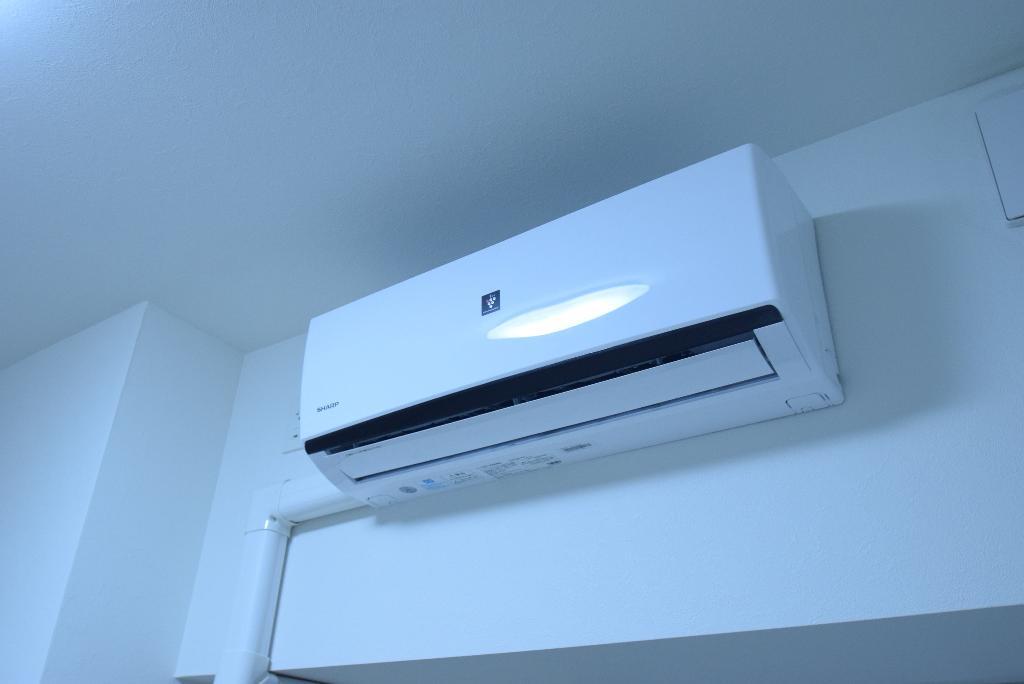拡大写真:IE伏見 3階301のエアコン