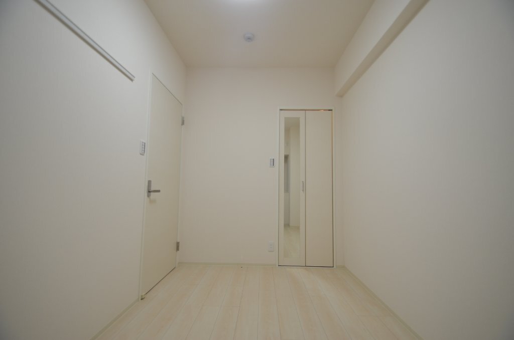 拡大写真:Naviglio Palazzo 2階203の洋室