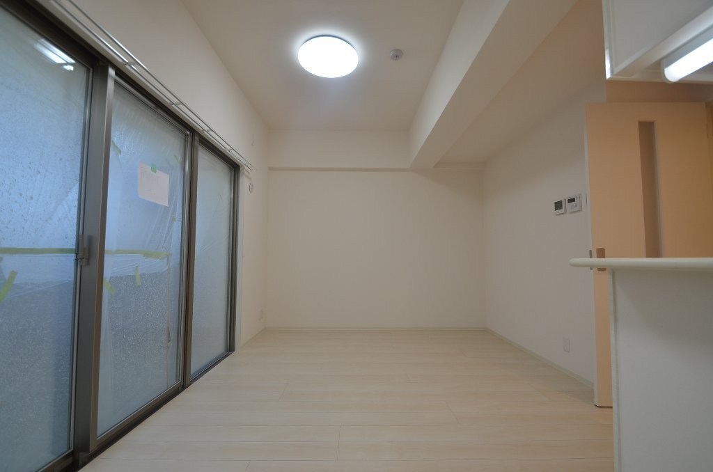 拡大写真:Naviglio Palazzo 2階203の居間