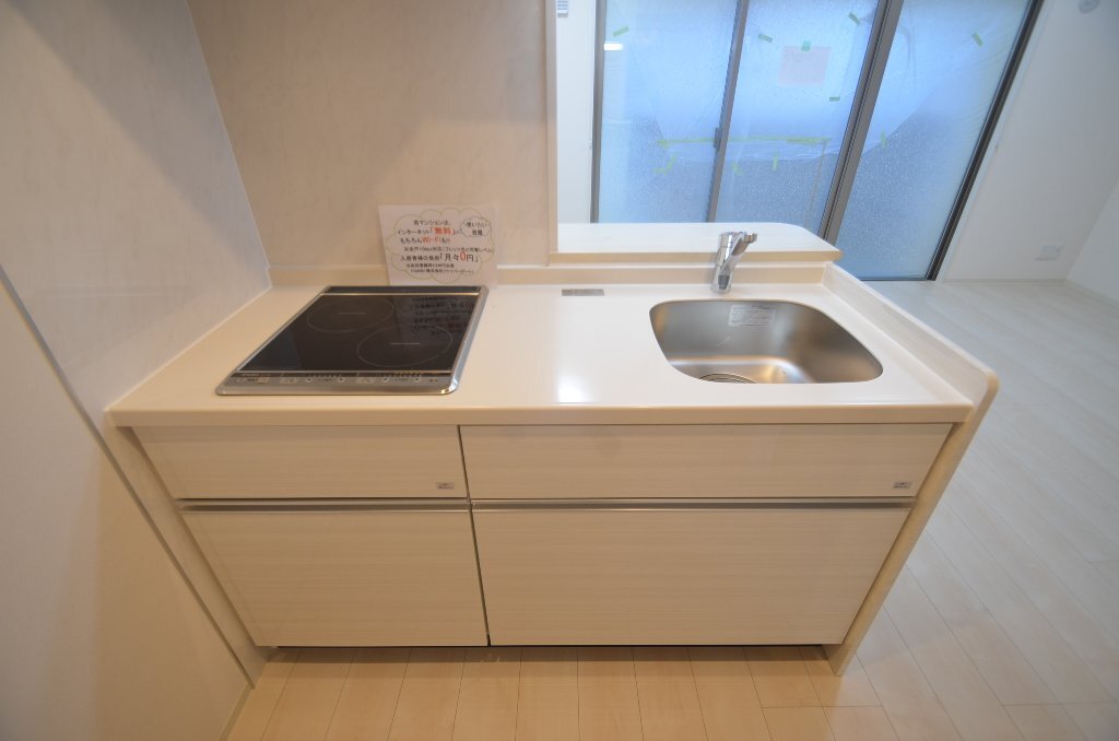 拡大写真:Naviglio Palazzo 2階203のキッチン