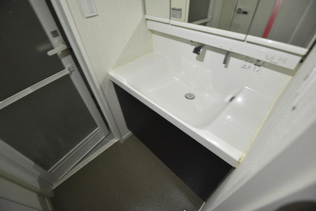 拡大写真:CASA+α名駅南 8階802の洗面所