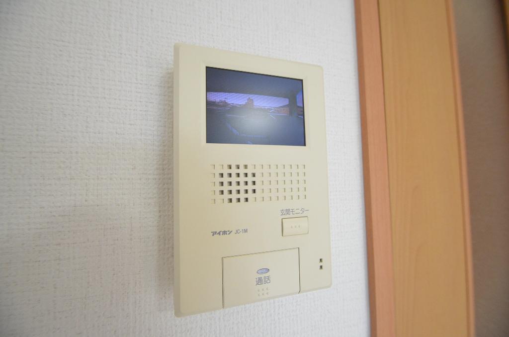 拡大写真:スタシオン泉 3階304のカメラ付インターホン