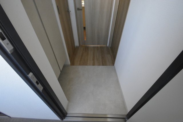 拡大写真:S-RESIDENCE高岳ardent(アーデント) 4階403の玄関