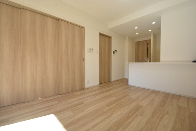 拡大写真:S-RESIDENCE高岳ardent(アーデント) 4階403の居間