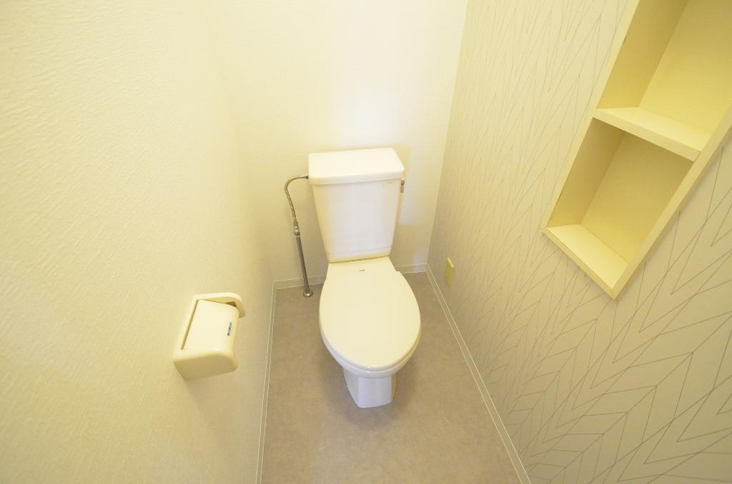拡大写真:テラス台町 4階402のトイレ