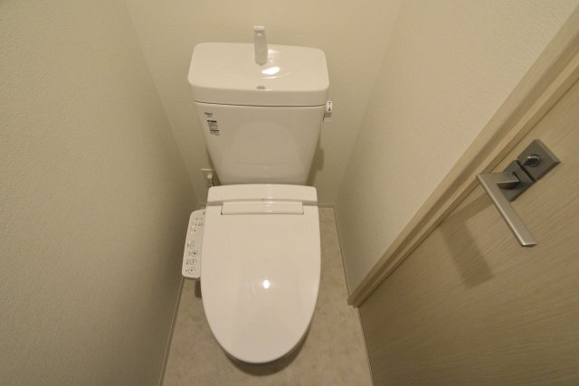 拡大写真:ストーリア名古屋城西 6階604のトイレ