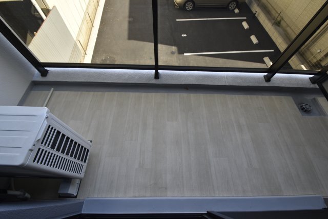 拡大写真:ストーリア名古屋城西 6階601のバルコニー