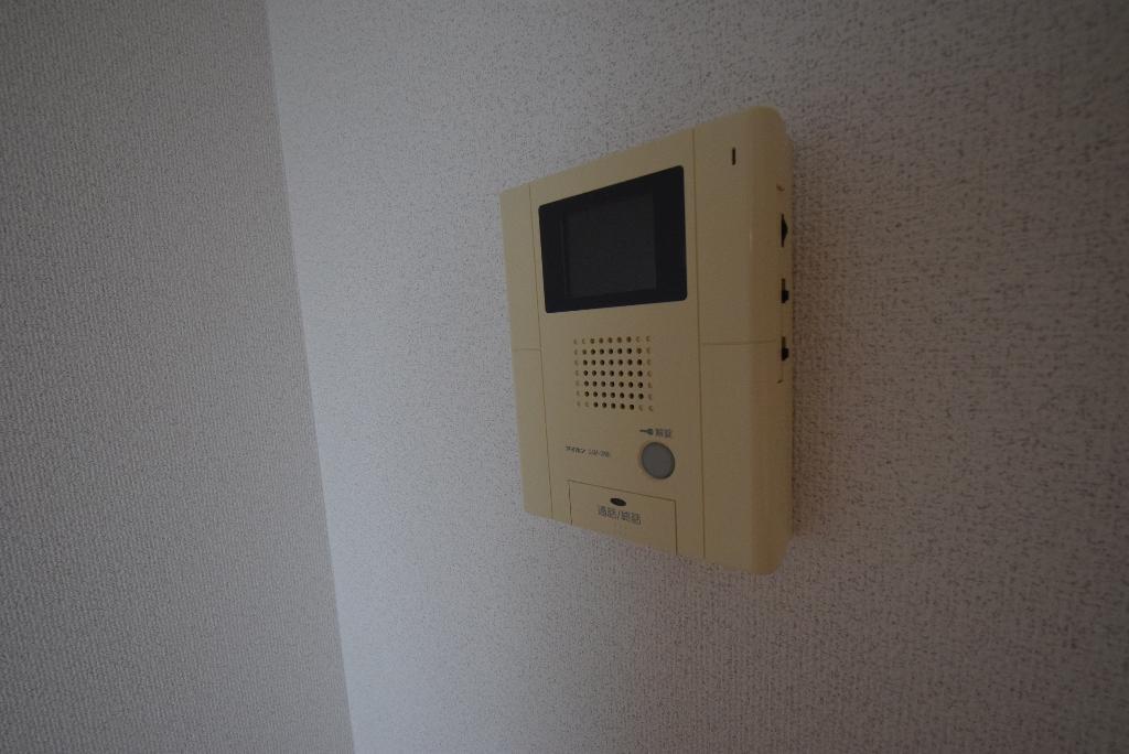 拡大写真:S-FORT桜山 5階502のカメラ付インターホン