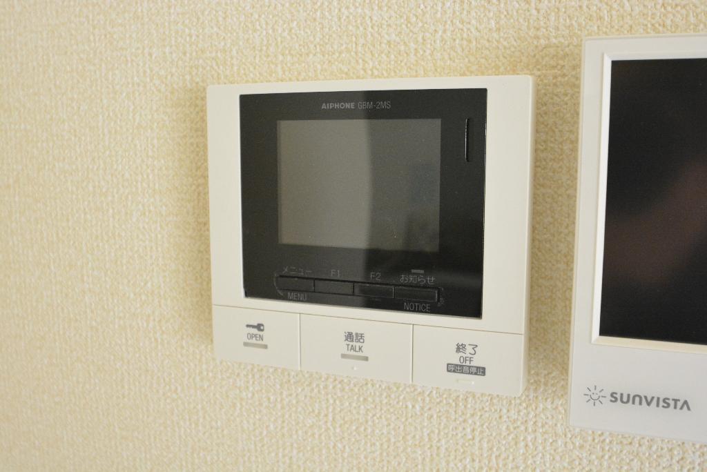 拡大写真:カーサ 2階201のカメラ付インターホン