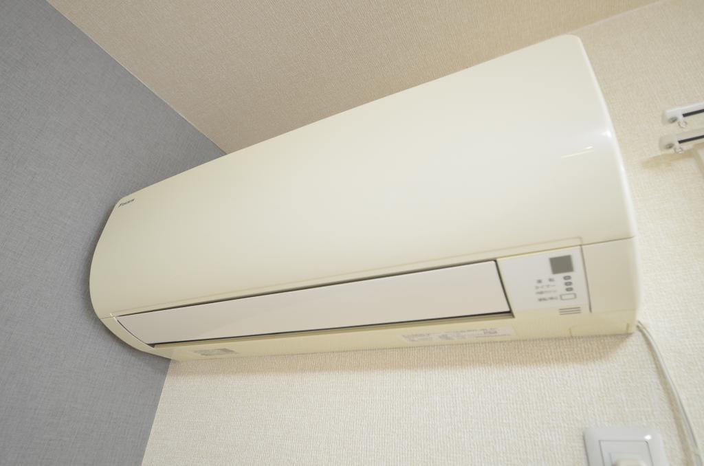 拡大写真:エポラール東別院 3階301のエアコン