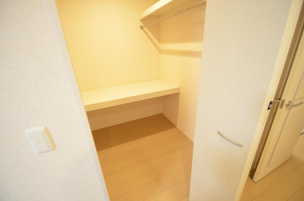 拡大写真:エポラール東別院 3階301のクローゼット