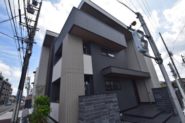 セレスティア長良 ウエストの外観